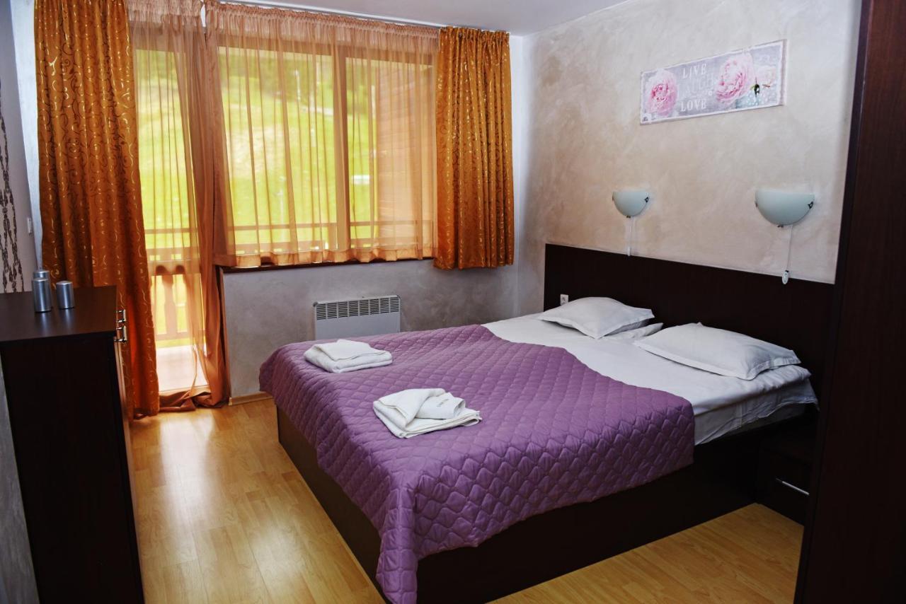 Aparthotel Forest Nook Pamporovo Kültér fotó