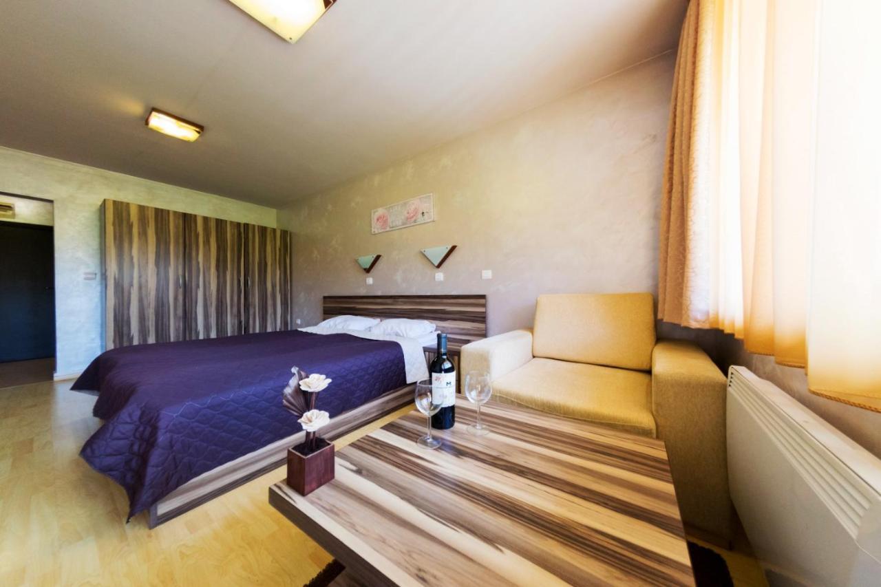Aparthotel Forest Nook Pamporovo Kültér fotó